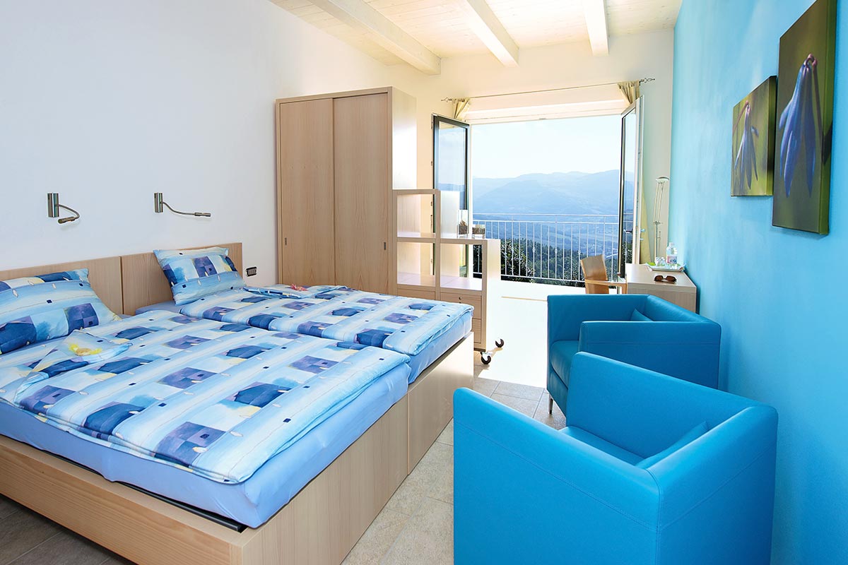 Zimmer blau mit Aussicht